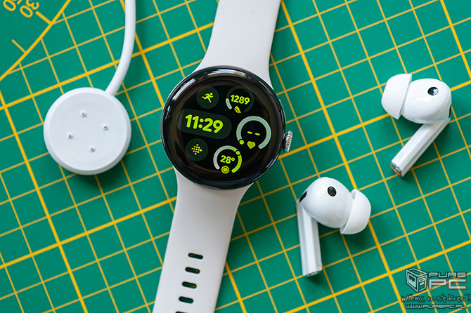 Recenzja Google Pixel Watch 3. Rozmowy telefoniczne, nawigacja GPS, badanie EKG i wodoszczelność oraz jedna duża wada [nc1]