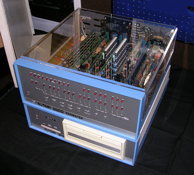 40 lat temu powstał procesor Intel 8086 i zaczęła epoka x86 [4]