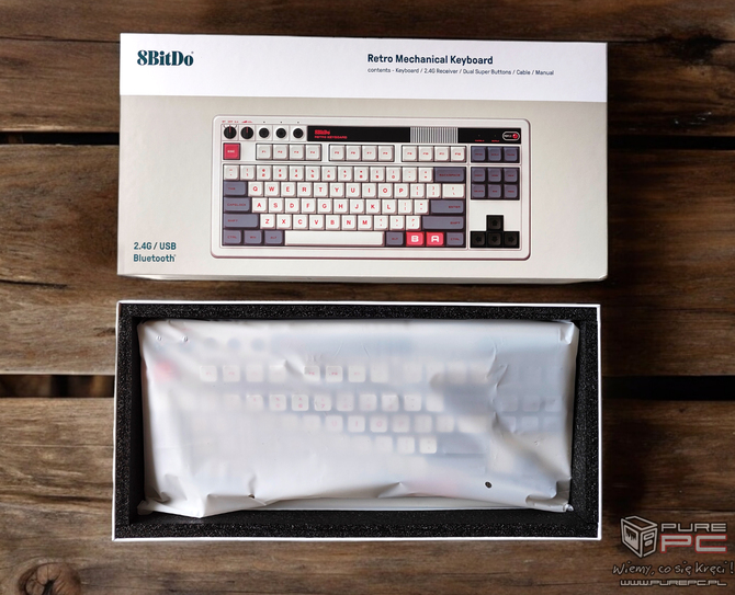 Recenzja 8BitDo Retro Mechanical Keyboard - popularna klawiatura mechaniczna, która oferuje retro wygląd i system Hot Swap [3]