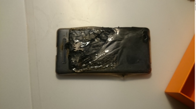 Telefon Xiaomi MI4C wybuchł koło głowy polskiego użytkownika [3]