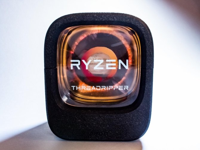 Oficjalne zdjęcia opakowań procesorów AMD Ryzen Threadripper [2]