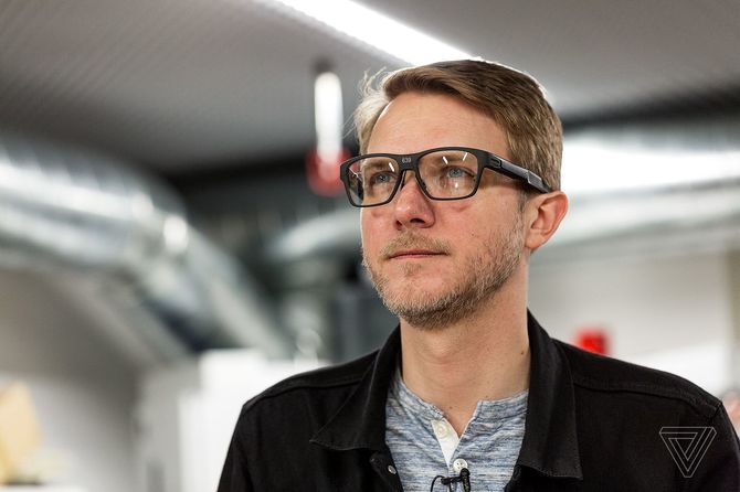 Intel Vaunt - Prototyp inteligentnych okularów [1]