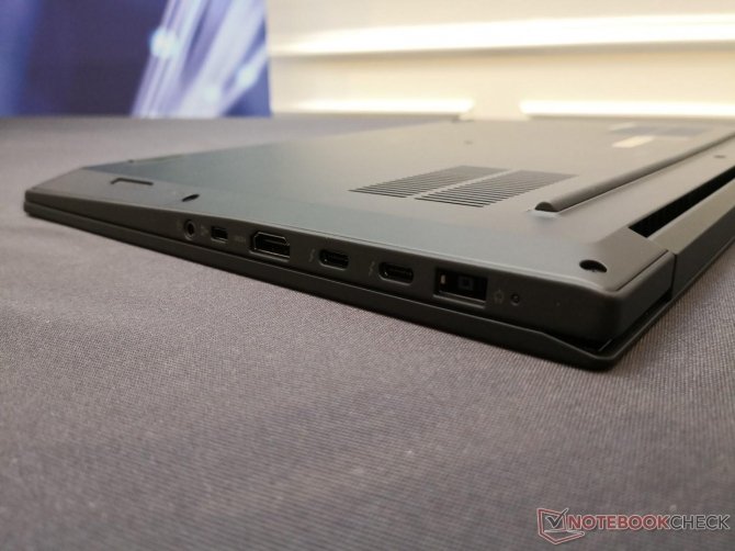 Lenovo ThinkPad P1 - konkurencja dla Dell XPS 15 9570 [4]