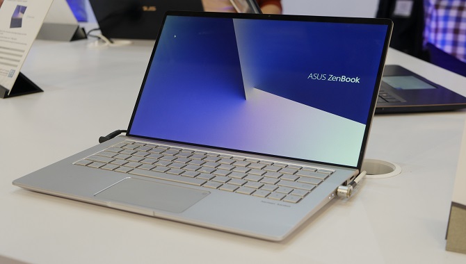 ASUS prezentuje odświeżone ultrabooki Zenbook na 2018 / 2019 [nc4]