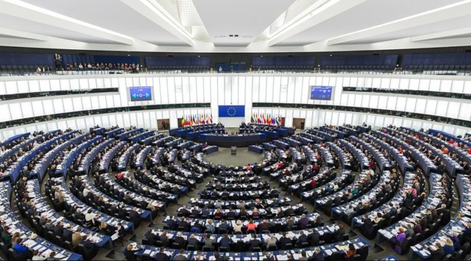 Acta 2: Parlament Europejski przyjął kontrowersyjną dyrektywę  [2]