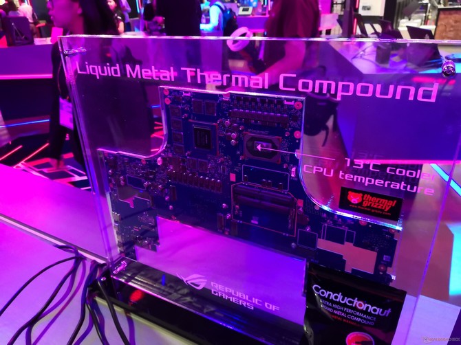 ASUS pokazał działanie ciekłego metalu na Intel Core i9-9980HK [4]