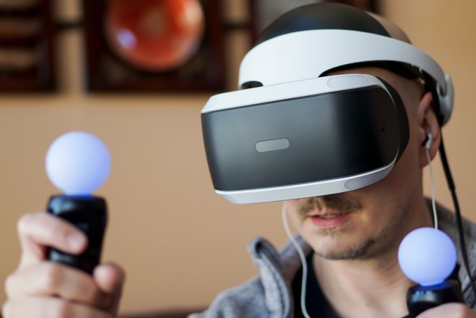 W nadchodzącej konsoli Xbox gracze nie chcą obsługi gogli VR [2]
