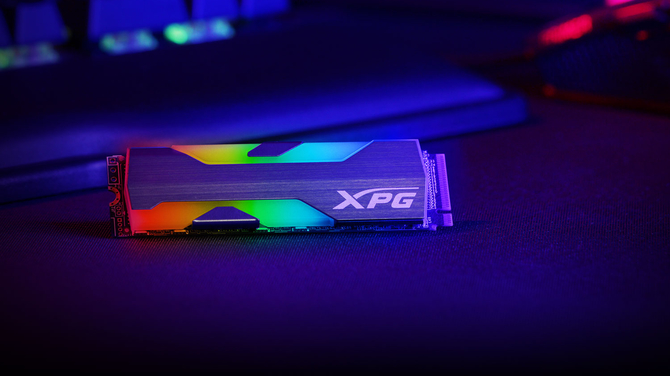 ADATA XPG Spectrix S20G - Przystępne cenowo nośniki półprzewodnikowe PCIe 3.0 x4 z podświetleniem RGB LED  [1]