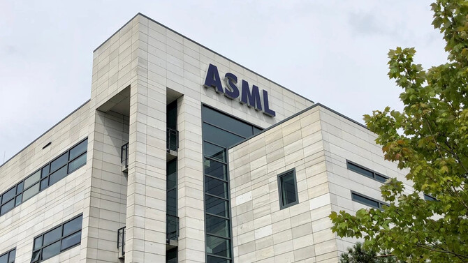 Były dyrektor ASML prognozuje, że konflikt USA z Chinami w branży półprzewodników może potrwać jeszcze bardzo długo [3]