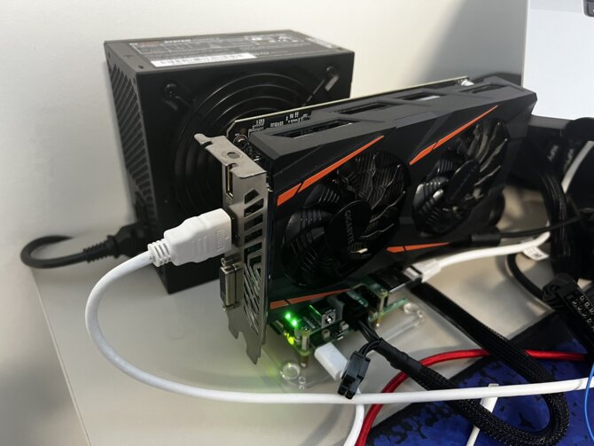 Raspberry Pi 5 + AMD Radeon RX 460 - popularne SBC uruchamia grę w 4K dzięki wsparciu dla PCI Express [5]