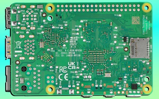 Raspberry Pi 5 - nowa odsłona popularnego SBC jest trochę tańsza, gdyż oferuje 2 GB RAM i nieco zmieniony procesor [4]